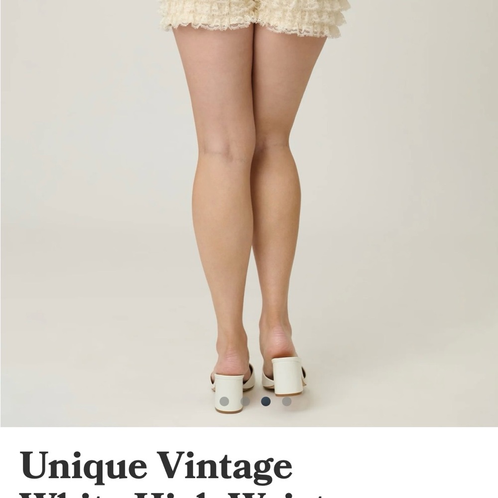 Unique Vintage Cream Ruffle Bloomers - Picture 2 of 3